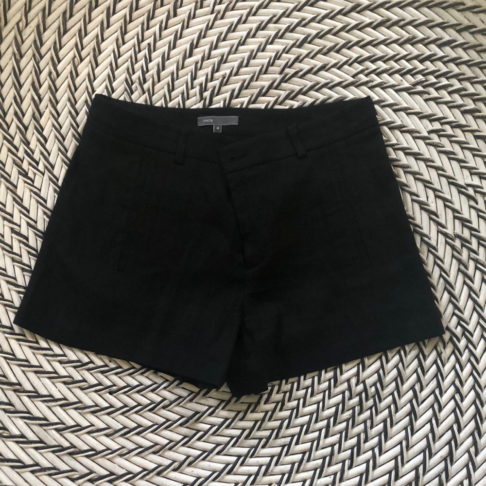 Vince Black shorts size 4